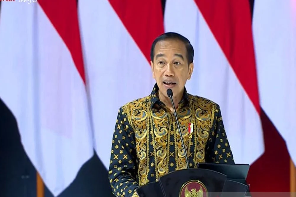 Antara Warisan Gaya Komunikasi dan Dinamika Politik: Menakar Jejak Langkah Joko Widodo