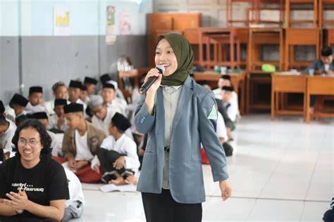 Cara Membangun Rasa Percaya Diri Anak Saat Tampil di Depan Umum (Public Speaking)