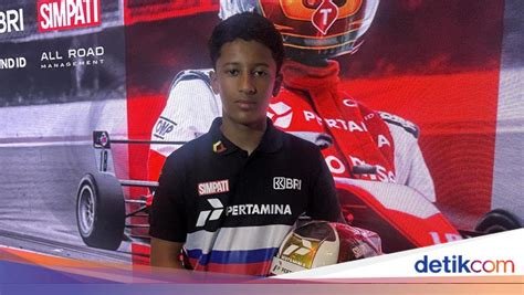 Dari go‑kart hingga Formula 4, Qarrar Firhand menyalakan mimpi di lintasan, menorehkan prestasi gemilang bagi generasi muda