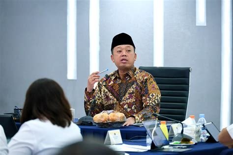 KPK duga empat dari delapan tersangka kasus ATR/BPN merupakan orang kepercayaan Nusron Wahid, menimbulkan pertanyaan tentang jaringan korupsi