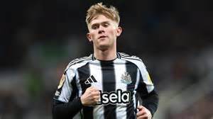 Manchester United Kejar Lewis Hall di Deadline Day, Namun Harga Selangit Menjadi Penghalang Utama Bagi Transfer Besar Itu