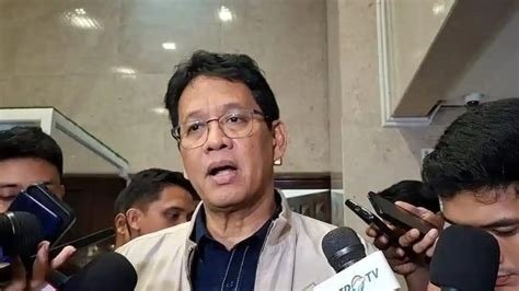 Menkeu Purbaya mengakui dirinya tidak pusing mengurus anggaran MBG, dan menjelaskan alasan di balik sikap tersebut