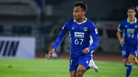 Resmi! Persib meminjamkan Saddil Ramdani ke Persebaya dengan pertimbangan kebutuhan tim serta situasi pemain yang sedang berkembang