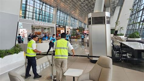 Krakatau mengganggu operasional Bandara Soekarno‑Hatta, respons cepat penanganan menjadi contoh penanggulangan bencana