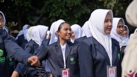 Suster Sebastiana Tak Canggung Kuliah di Kampus Islam, Usia Lebih Tua Membuatnya Merasa Kikuk di Lingkungan Mahasiswa