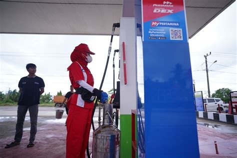 Pertamina tingkatkan pasokan BBM ke seluruh SPBU di Sulawesi Selatan, memastikan ketersediaan bahan bakar bagi konsumen