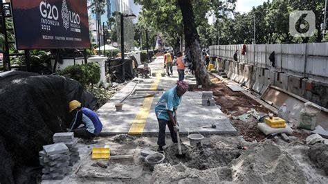 Dinas PU menghentikan sementara proyek trotoar Jalan Sultan Agung senilai Rp21,7 miliar, alasan penundaan dan dampaknya bagi pengguna jalan diuraikan secara lengkap